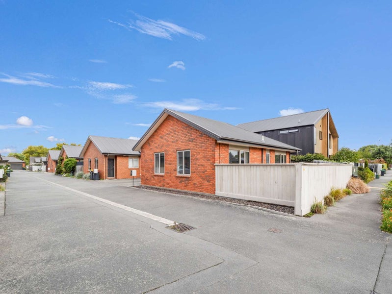 24A Collins Street, Addington, Christchurch - Carousel 21