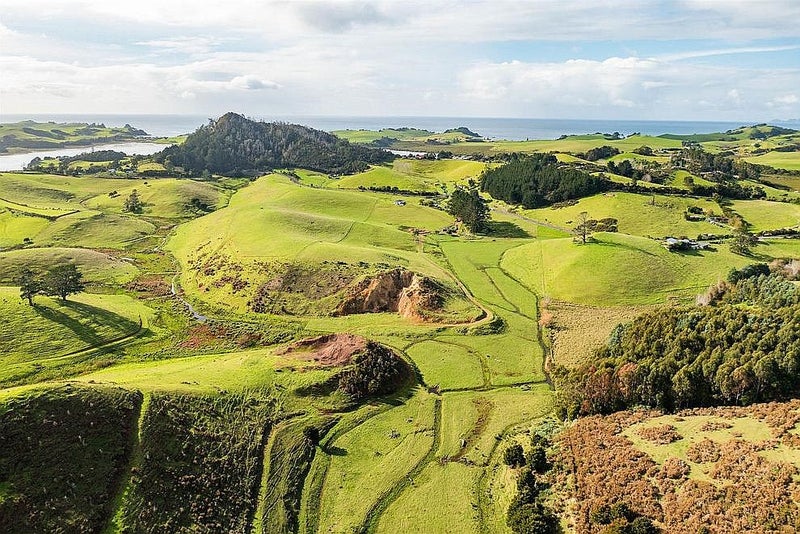 533 Pataua South Road, Onerahi - Carousel 25
