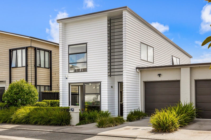 16 Sacred Kingfisher Road, Hobsonville, Auckland - Carousel 2