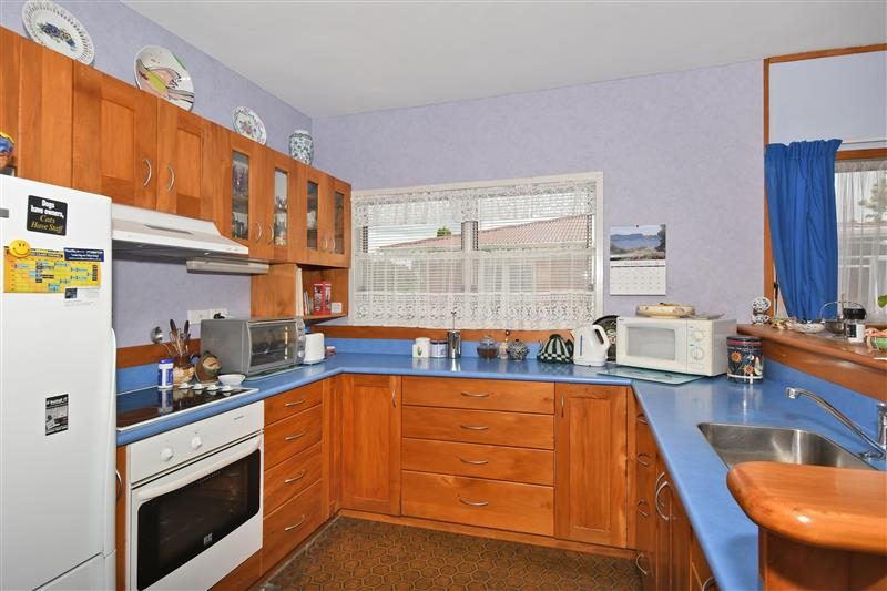 5 Sunnyside Street, Onerahi, Whangarei - Carousel 2