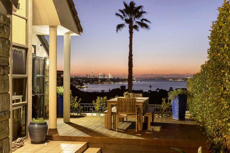 1/25 Waimarie Street, St Heliers, Auckland - Carousel 1