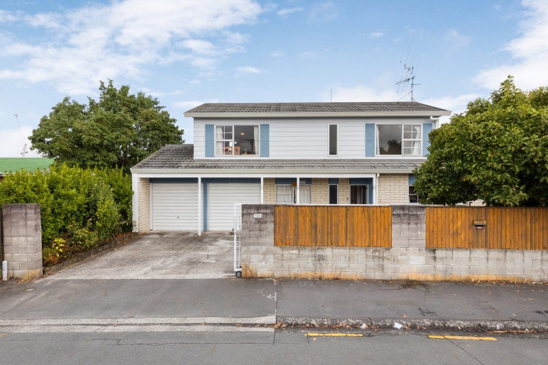 2/165 River Road, Hamilton East, Hamilton - Carousel 2