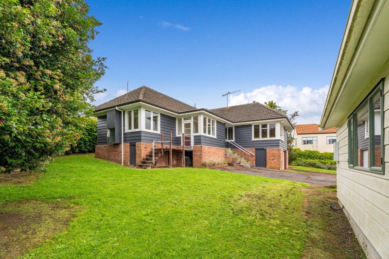 74 Vale Road, St Heliers, Auckland - Carousel 2