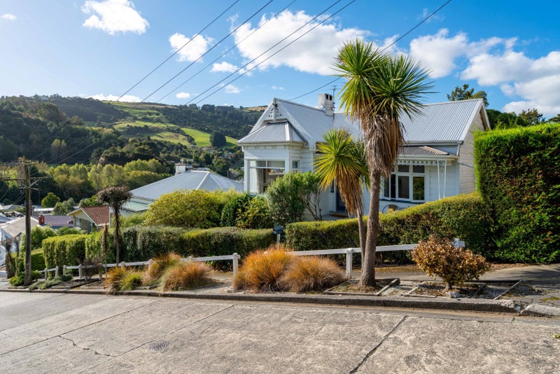 39 Baldwin Street, North East Valley, Dunedin - Carousel 1
