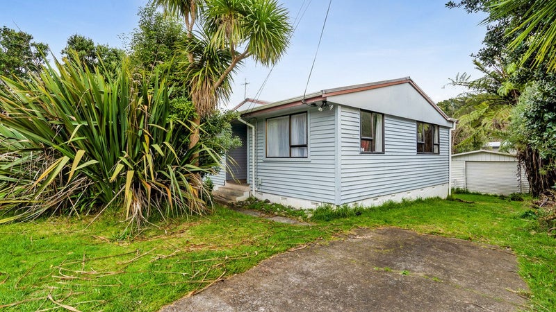 12 Seaview Road, Marfell, New Plymouth - Carousel 1