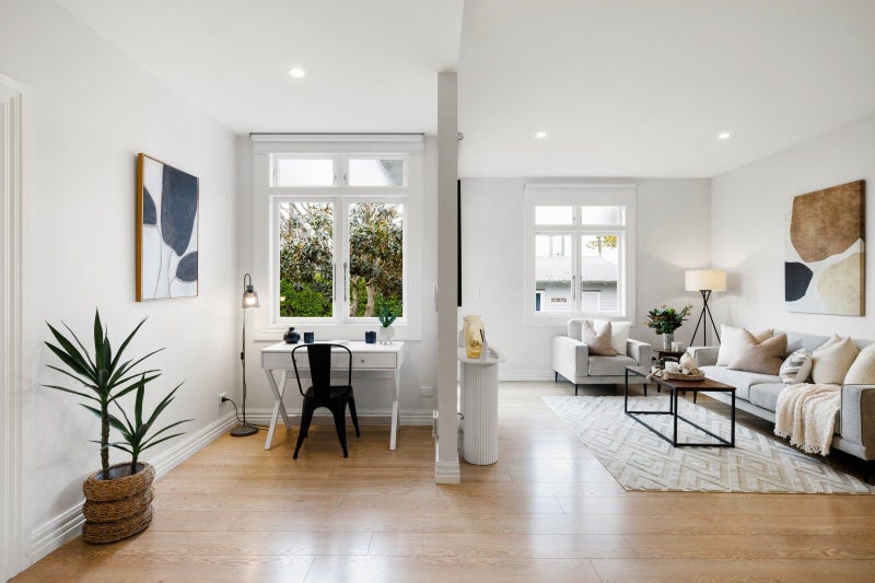 132 Forest Lake Road, Forest Lake, Hamilton - Carousel 2