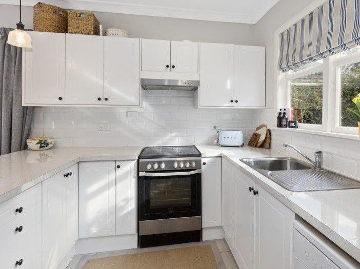 99 Normandale Road, Normandale, Lower Hutt - Carousel 2