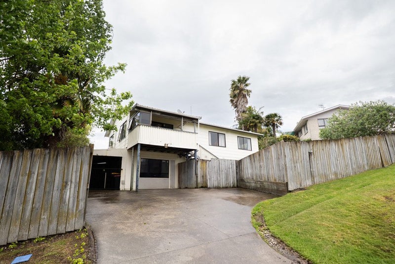 10 James Cook Drive, Welcome Bay, Tauranga - Carousel 2