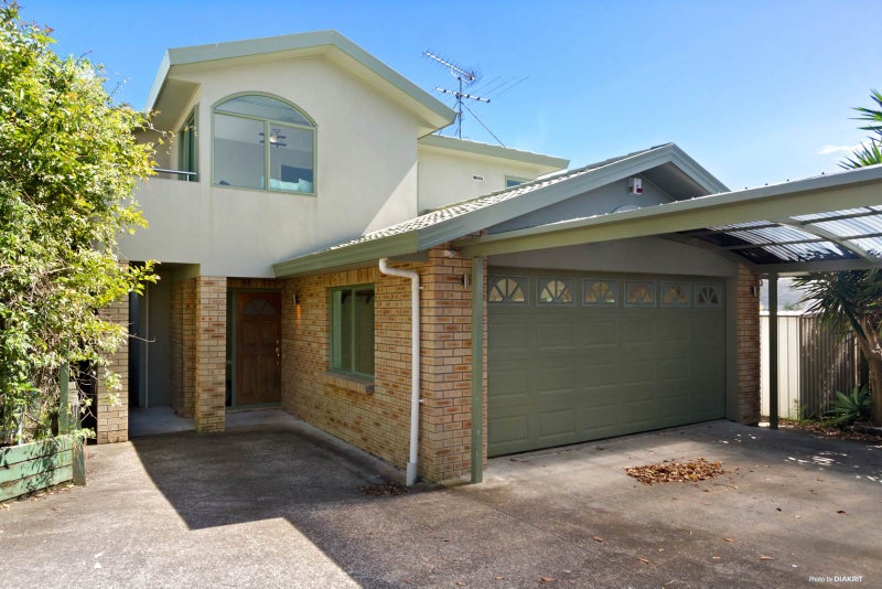 28A Felgrove Street, Glendene, Auckland - Carousel 2