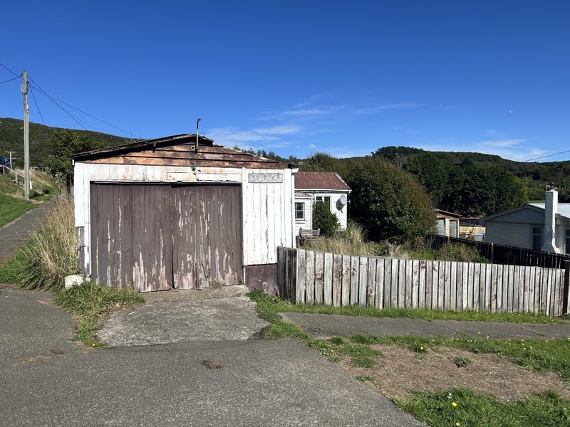 106 Bann Street, Bluff - Carousel 2