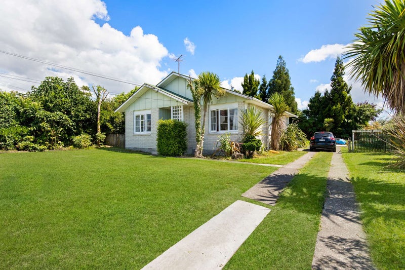 28 Bidois Road, Fairy Springs, Rotorua - Carousel 1
