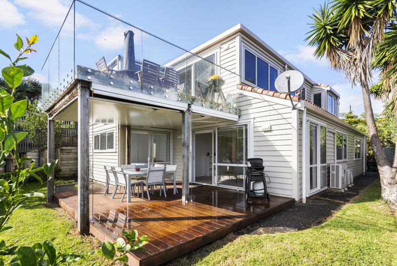 42A Takitimu Street, Orakei, Auckland - Carousel 1
