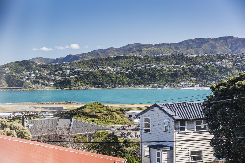 15A Tukanae Street, Strathmore Park, Wellington - Carousel 2
