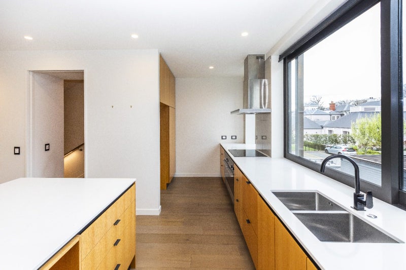 2/197 Hereford Street, Christchurch Central, Christchurch - Carousel 2