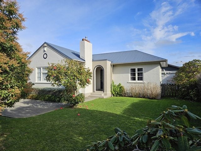 6 Manuka Street, Hokowhitu, Palmerston North - Carousel 1