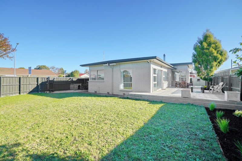 367 Main North Road, Redwood, Christchurch - Carousel 1