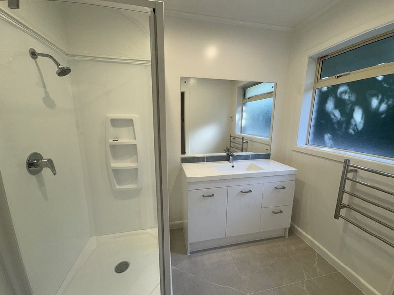 3 Rochford Place, Bryndwr, Christchurch - Carousel 13