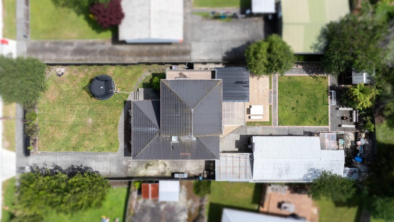 60 Brentwood Street, Trentham, Upper Hutt - Carousel 32