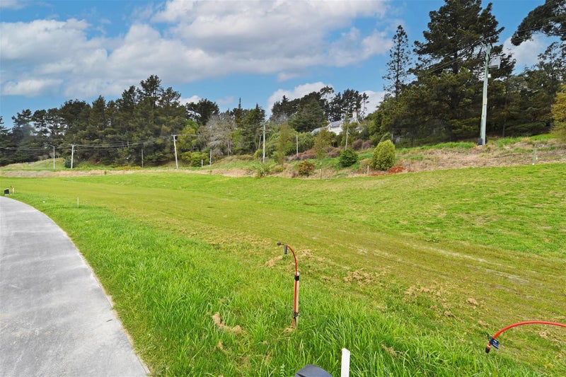 4 Dray Place, Halswell, Christchurch - Carousel 2