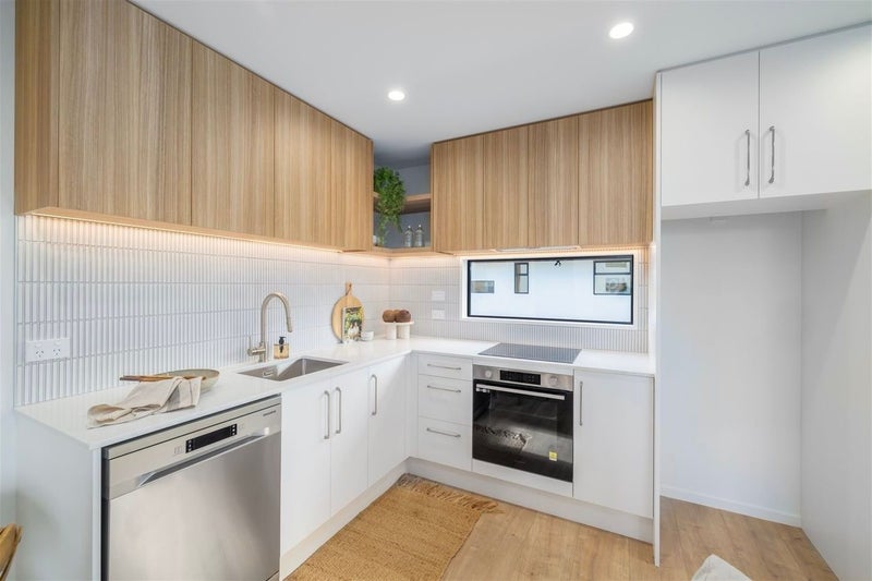 1/66 Cleveland Street, Edgeware, Christchurch - Carousel 2