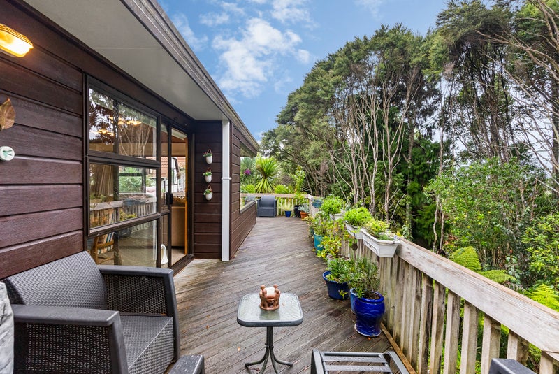 1232 Scenic Drive North, Swanson, Auckland - Carousel 2