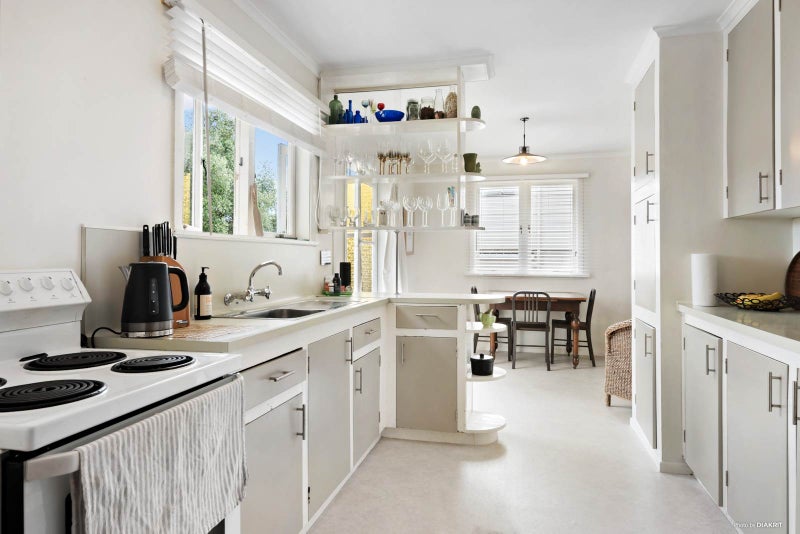 15 Havelock Avenue, Forrest Hill, Auckland - Carousel 2