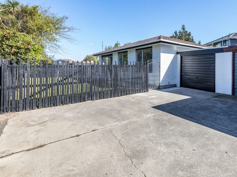 2/3 Sequoia Place, Parklands, Christchurch - Carousel 16