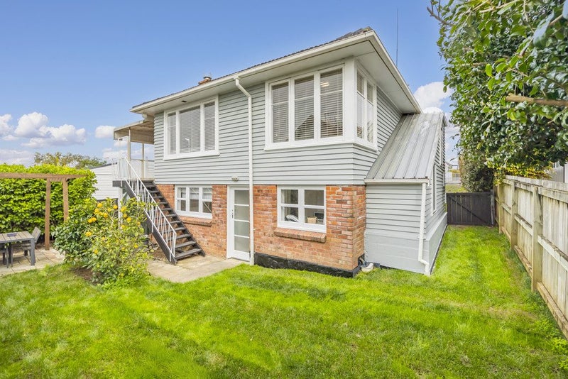 1/63 Fancourt Street, Meadowbank, Auckland - Carousel 1