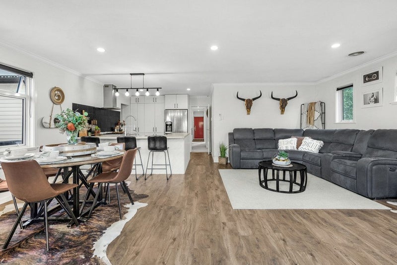 15 Rowe Parade, Wainuiomata, Lower Hutt - Carousel 2