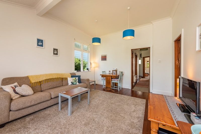 99 Onepu Road, Lyall Bay, Wellington - Carousel 2
