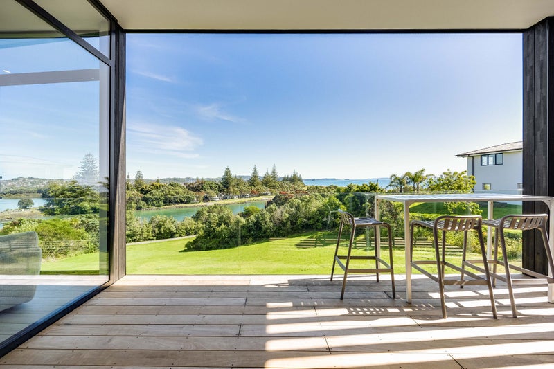 45B Rosario Crescent, Red Beach, Whangaparāoa - Carousel 2