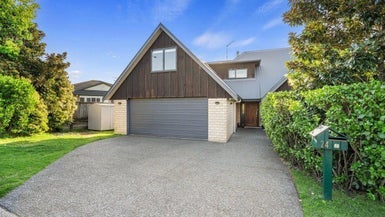 24 Montana Drive, Pyes Pa, Tauranga - Carousel 1