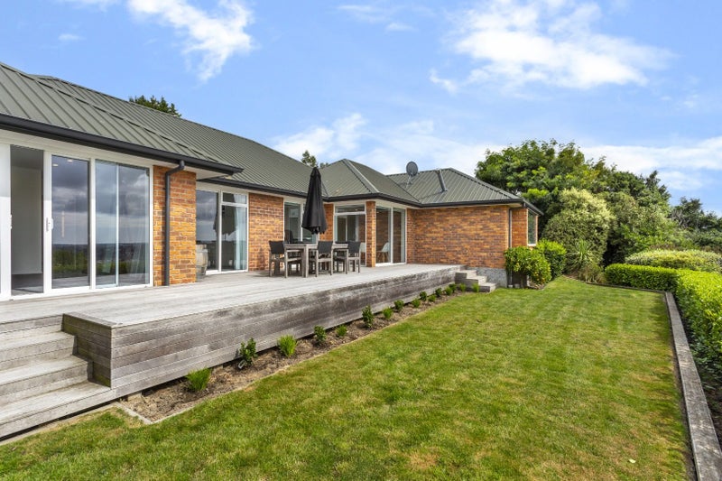 61 Ravensdale Rise, Westmorland, Christchurch - Carousel 1