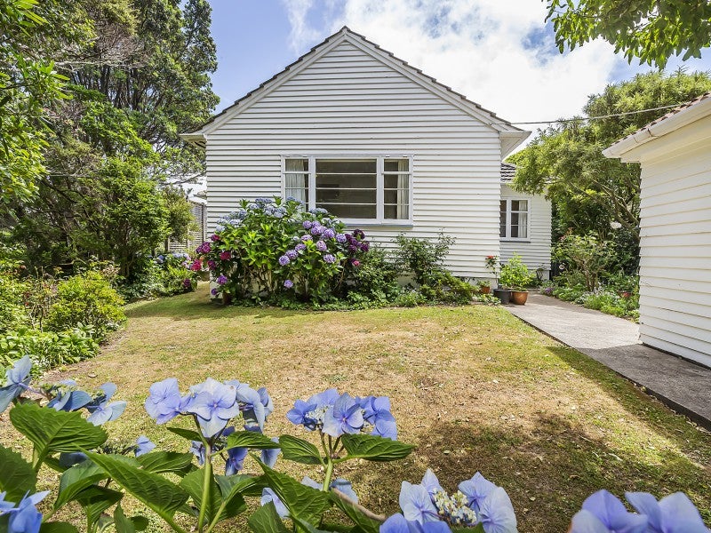 33 Calcutta Street, Khandallah, Wellington - Carousel 2