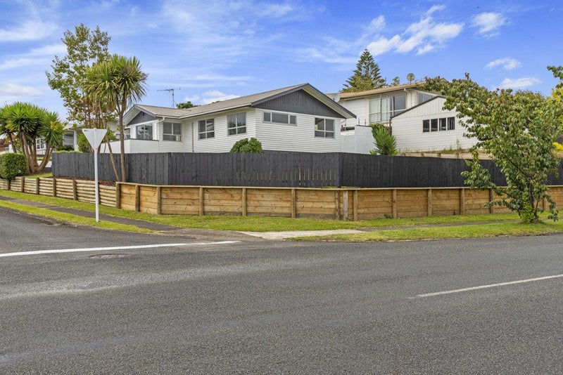 2 Edith Place, Dinsdale, Hamilton - Carousel 13