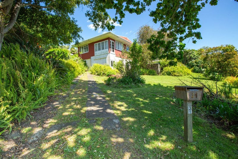31 Korora Road, Oneroa, Waiheke Island - Carousel 2
