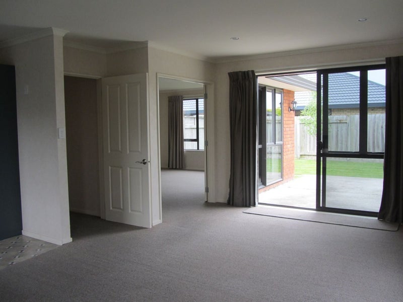 27 Boston Parade, Kelvin Grove, Palmerston North - Carousel 7