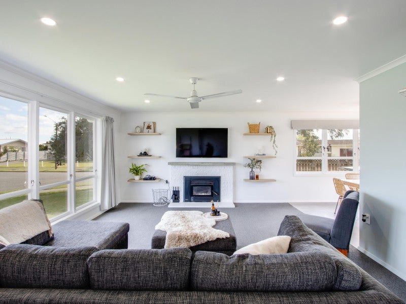 1 Jellicoe Place, Tamatea, Napier - Carousel 2