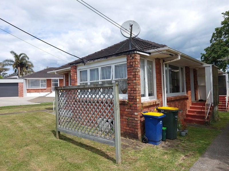 1/27 Exmouth Road, Northcote, Auckland - Carousel 8