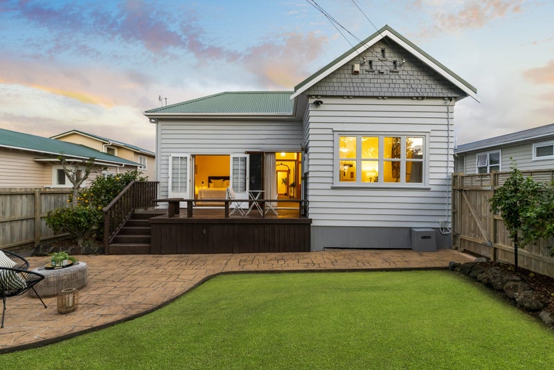 10 Puriri Avenue, Greenlane, Auckland - Carousel 1