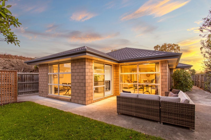 98 Condell Avenue, Papanui, Christchurch - Carousel 1