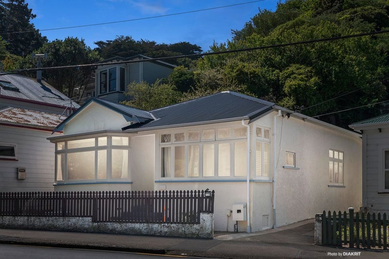 178 Aro Street, Aro Valley, Wellington - Carousel 10