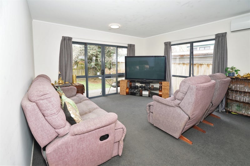 1A Scott Avenue, Hamilton East, Hamilton - Carousel 2