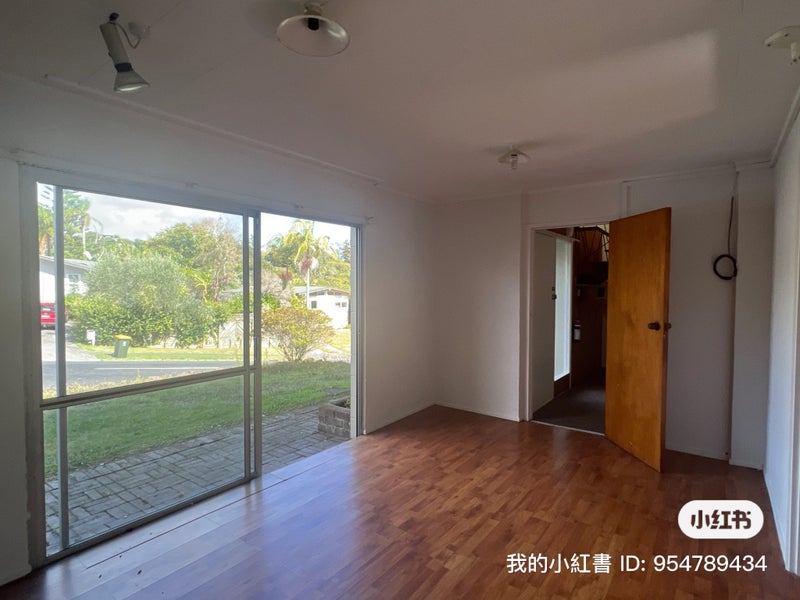 13 Robbies Road, Shelly Park, Auckland - Carousel 13