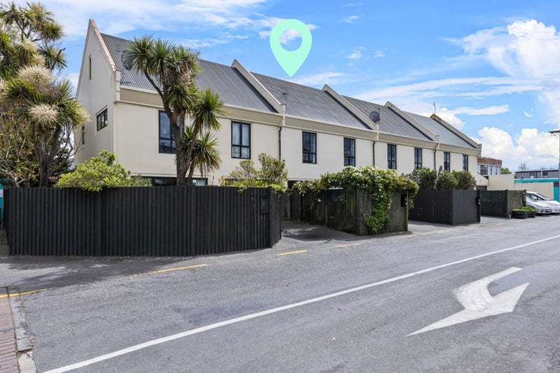 5 Gracefield Avenue, Christchurch Central, Christchurch - Carousel 1