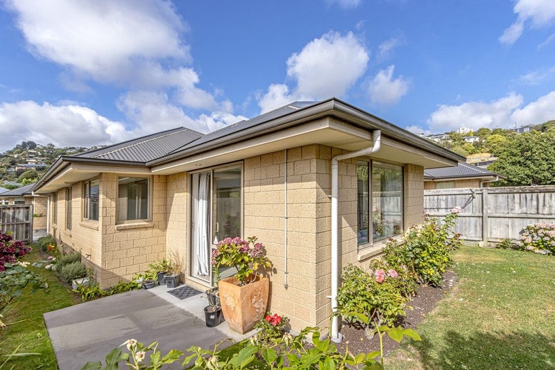 6C Albert Terrace, Saint Martins, Christchurch - Carousel 1