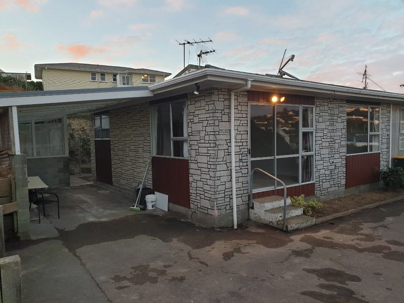 3/3 Vella Street, Titahi Bay, Porirua - Carousel 2