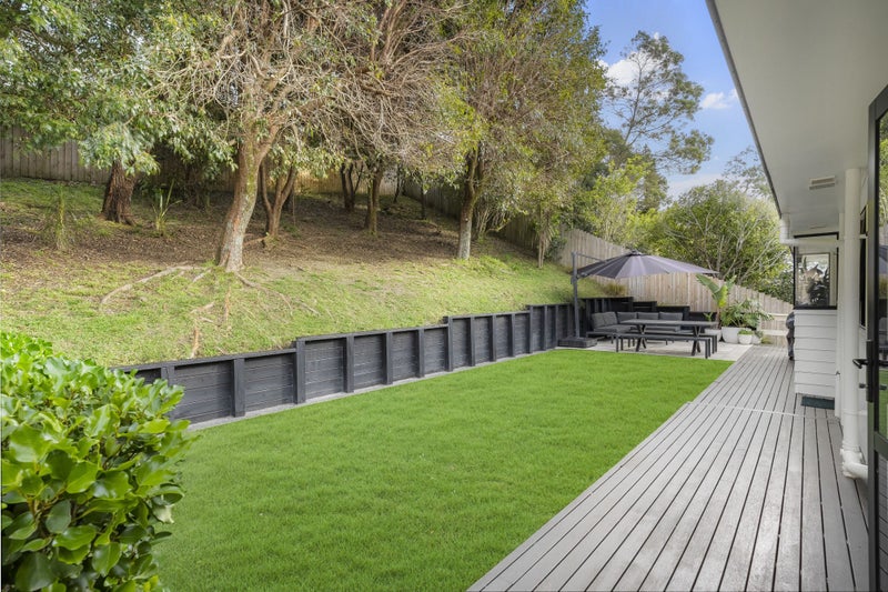 50 Topliss Drive, Northcross, Auckland - Carousel 15