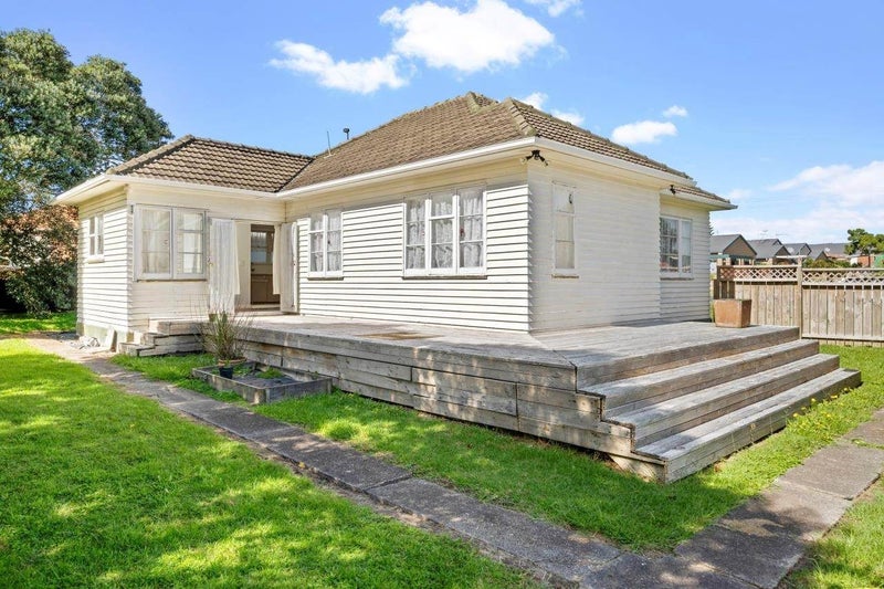 1 Reid Road, New Lynn, Auckland - Carousel 9