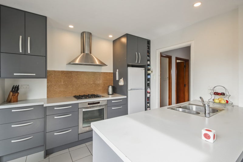 284 Hills Road, Mairehau, Christchurch - Carousel 2